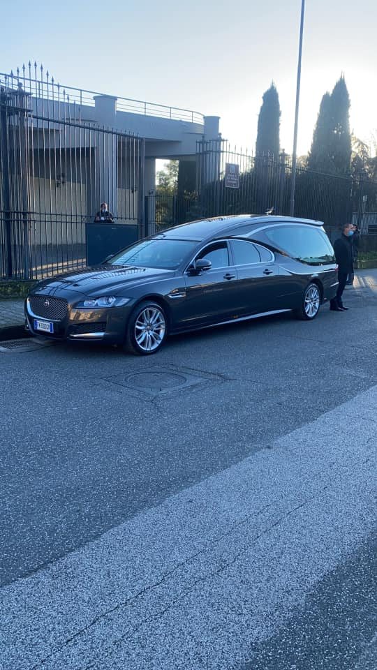 Carro funebre Jaguar